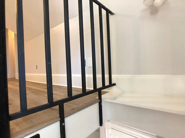 441 Woodward Ave #B — Photo 13