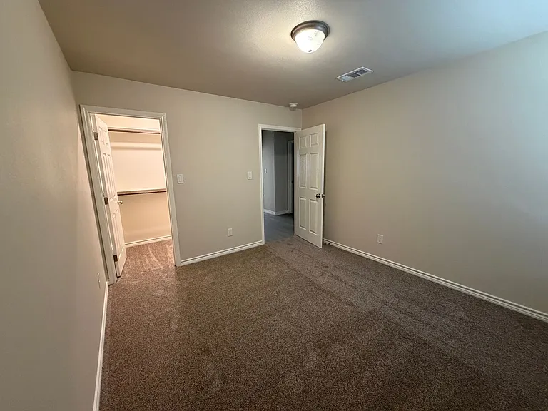 1300 Bajada St — Photo 16