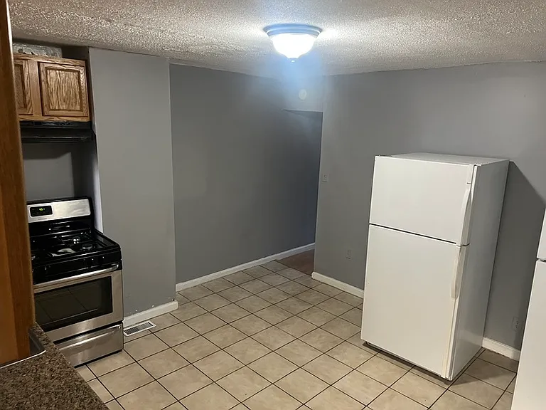 257X McCulloh St #1 — Photo 9
