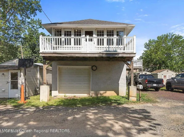 9 Gravelly Point Rd #4, Highlands, NJ 07732
