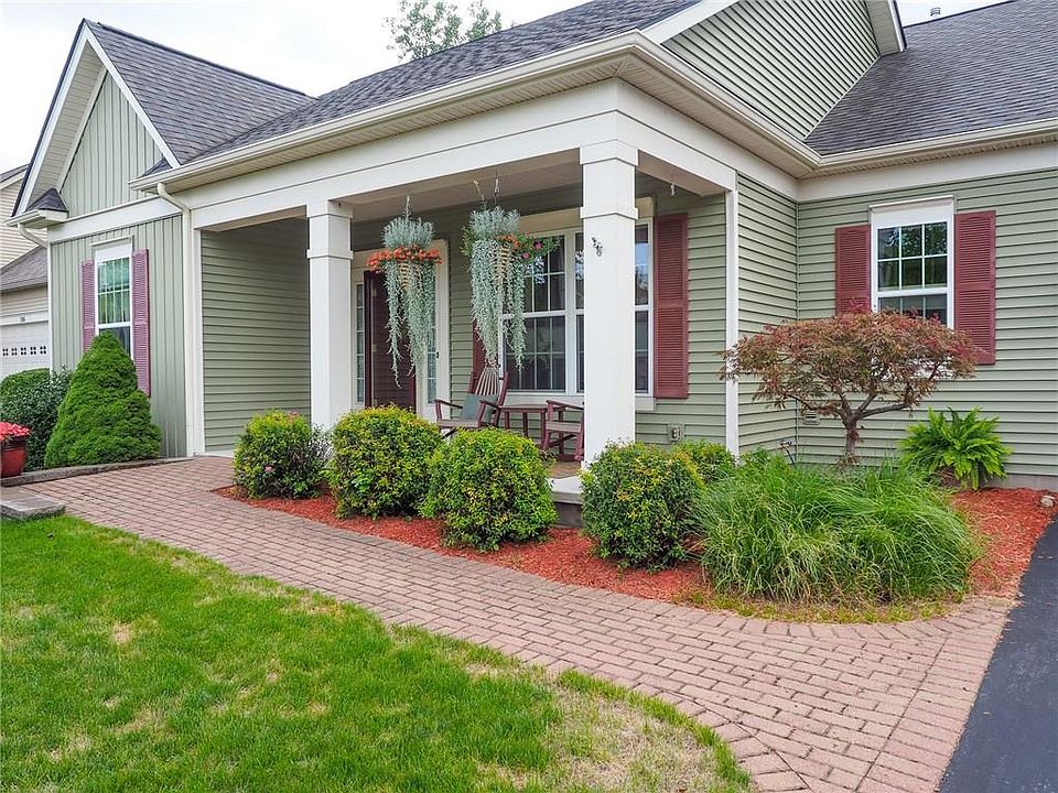 1st image of 202 Spencer Ln