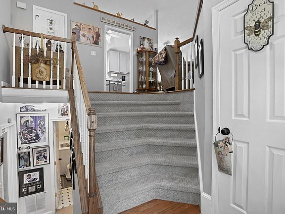 4th image of 12910 Garrison Ln