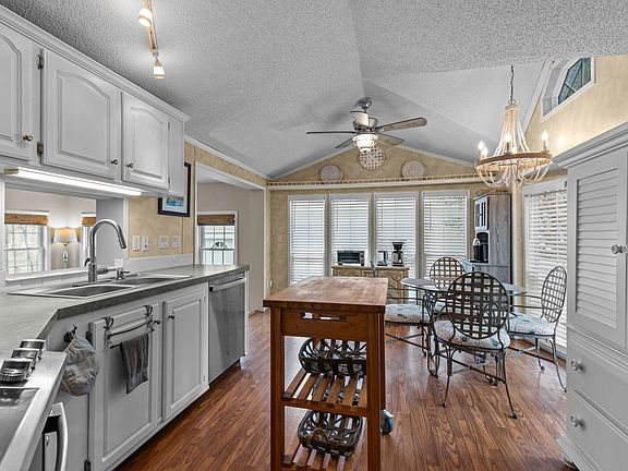 4th image of 1744 Sagamore Dr #684
