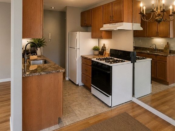 5th image of 164 Regency Park Dr