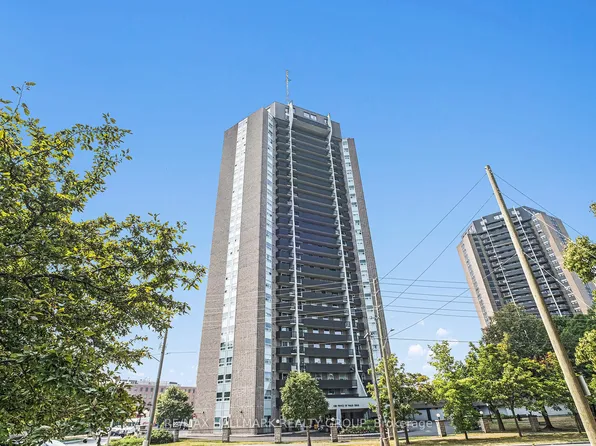 1380 Prince Of Wales Dr #1005, Ottawa, ON K2C 3N5