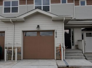 1040 Oak Cir, Lakewood, CO 80215