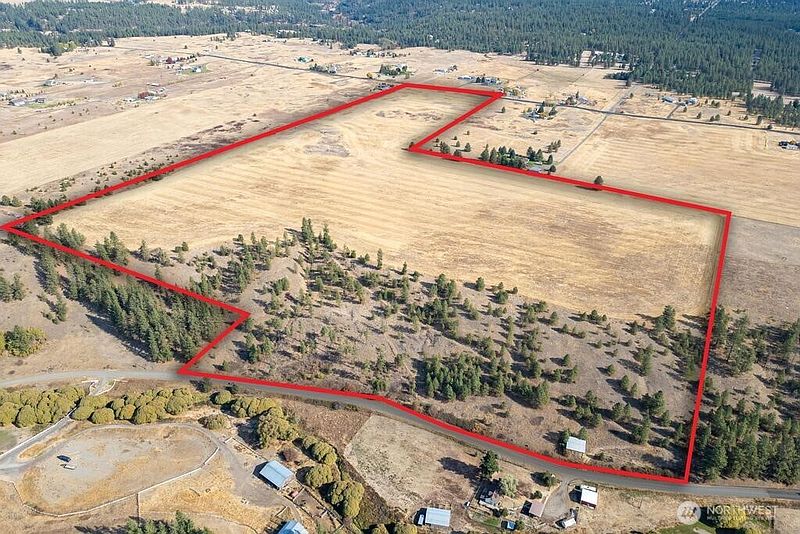 3rd image of 1000 N Christensen