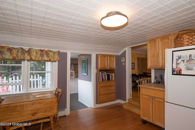 5th image of 44 North Street