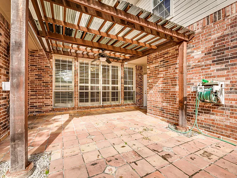 3902 Harlington Ln — Photo 31