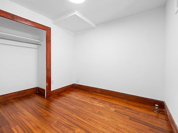 4th image of 112 E 4th St APT 1