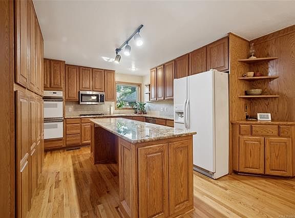 4th image of 1424 Timber Ln