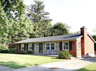 169 E Tiverton Way, Lexington, KY 40517
