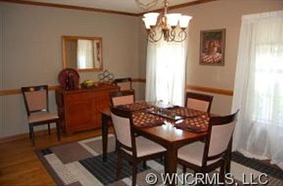 5th image of 2732 Miller Ln