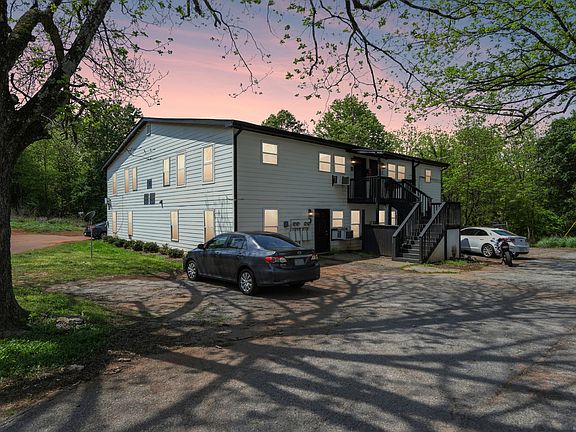 2nd image of 180 Parks Mill Rd #25