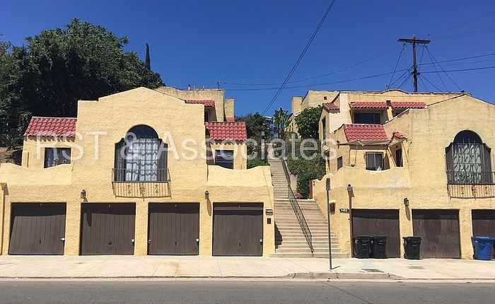 1st image of 1489 1/2 Scott Ave