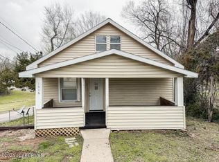 1016 Jefferson St, Jefferson City, MO 65101