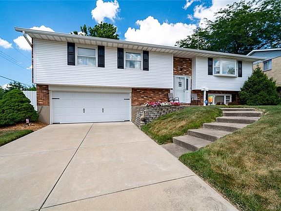 3rd image of 1613 Phyllis Ave