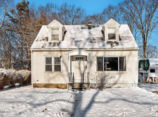 26 Shirley Drive, Schenectady, NY 12304