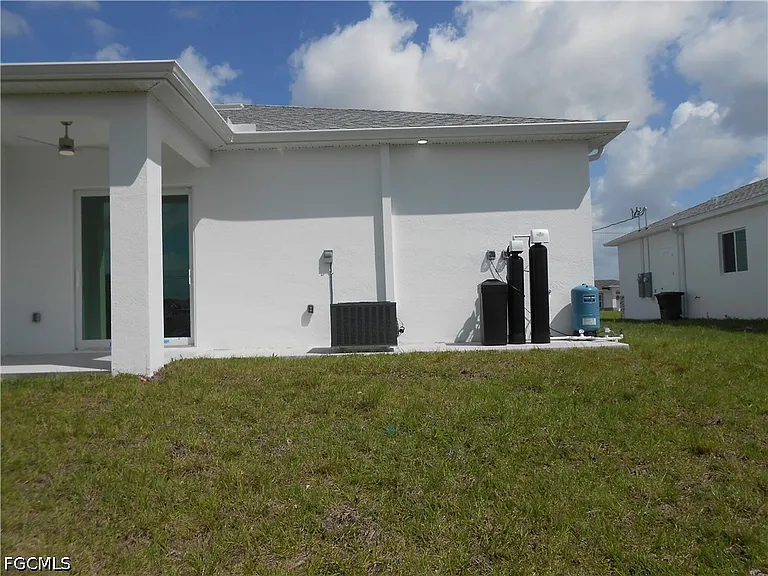 320 Poplar St — Photo 31