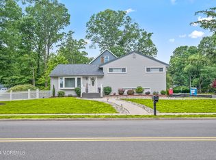 23 Cardinal Dr, Toms River, NJ