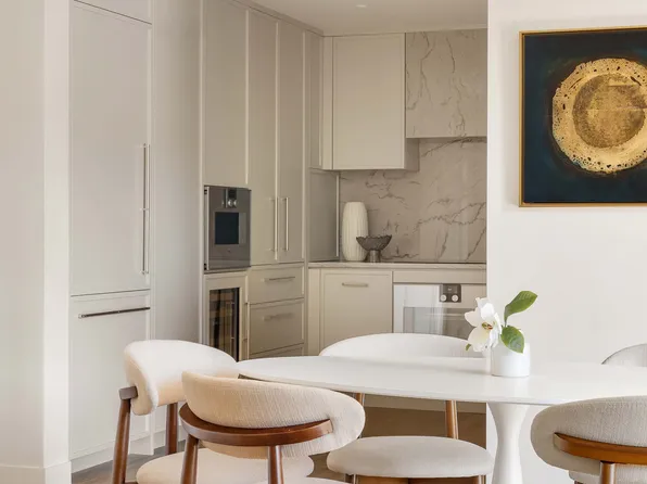 181 Macdougal Street image 3 of 16