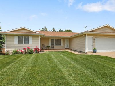 102 Jackson St, Pella, IA, 50219