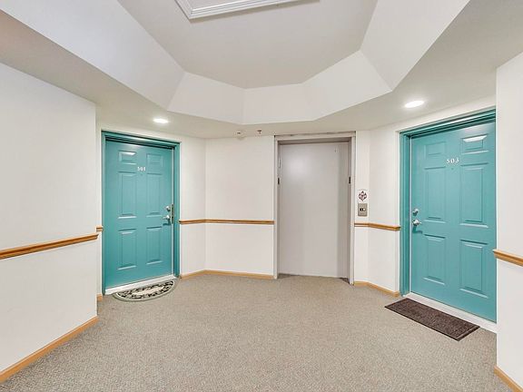 5th image of 5520 W 115th St #502