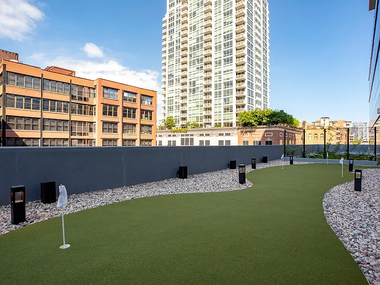 5th floor rooftop putting & practice green