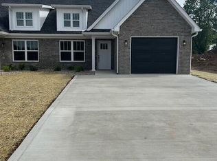 1016B Ray Wimsett Blvd, Bardstown, KY 40004
