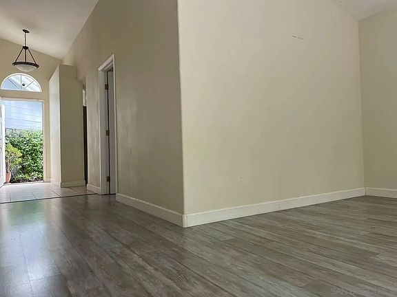 5th image of 12168 Waverly Downs Ln
