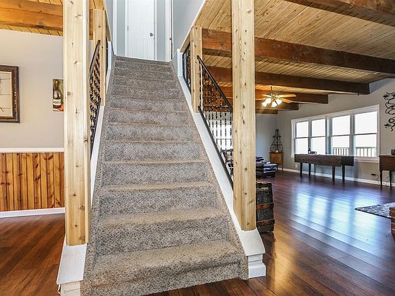 4th image of 5863 Green Crest Dr