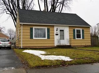 304 Crossfield Rd, Rochester, NY 14609