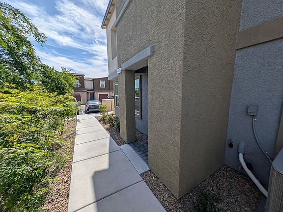 3rd image of 4820 Orchid Ridge Ave