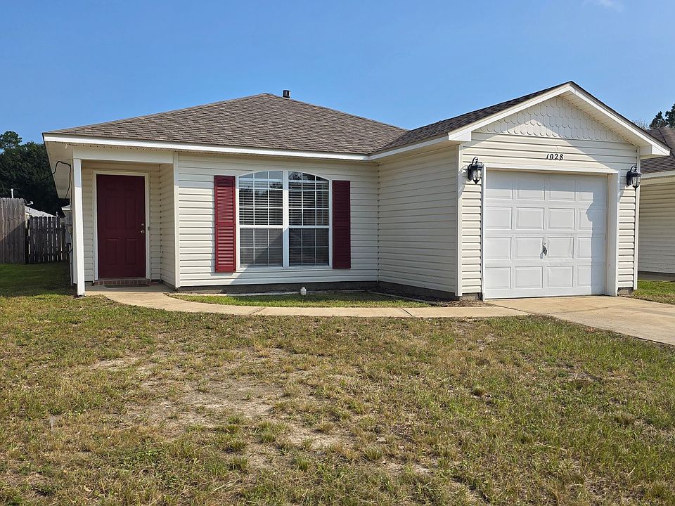 1st image of 1028 Antigua Cir
