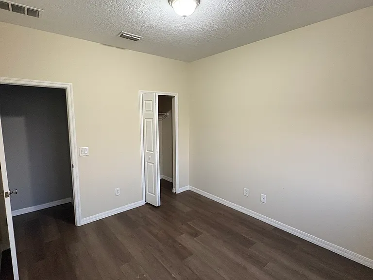 9656 Doris Ln — Photo 1