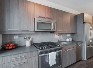 817 W Washington Blvd UNIT 502, Chicago, IL 60607