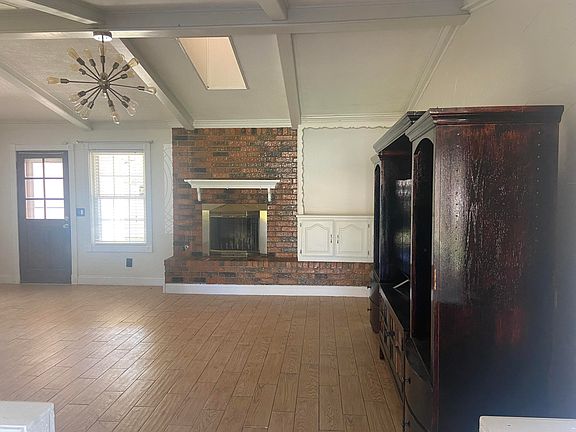 4th image of 603 Melinda Ln