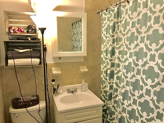 Rented by Sovereign Associates | media 13