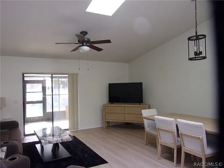 876 Pritchard Island Rd — Photo 5