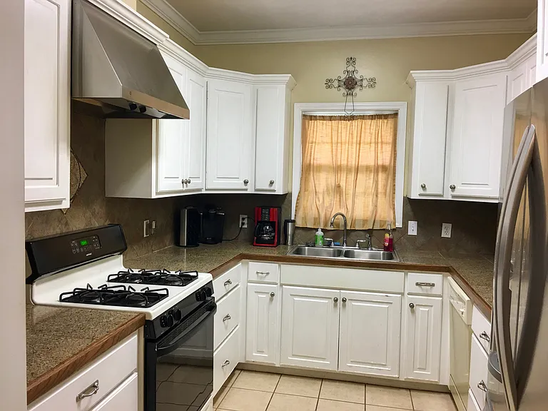 1109 Rita Ln — Photo 24