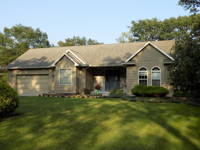 1st image of 6810 Lakewood Dr