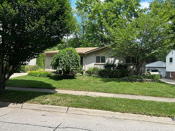 2nd image of 1354 Catalpa Dr