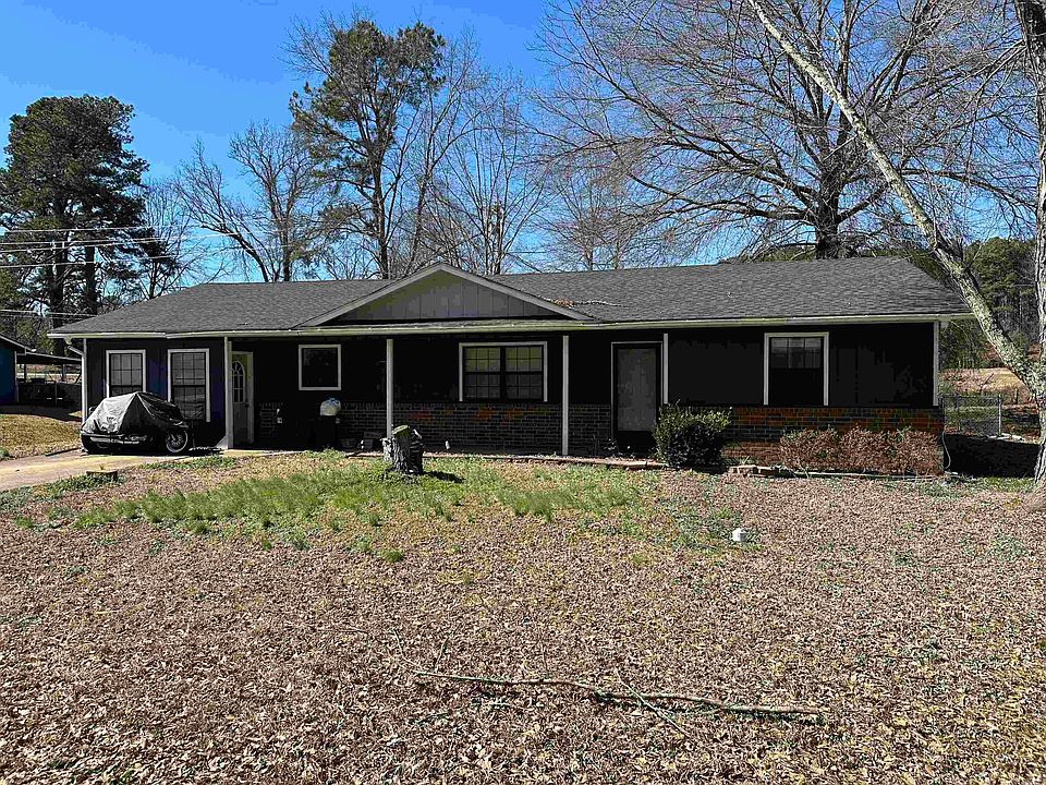 1st image of 5 Deerwood Dr