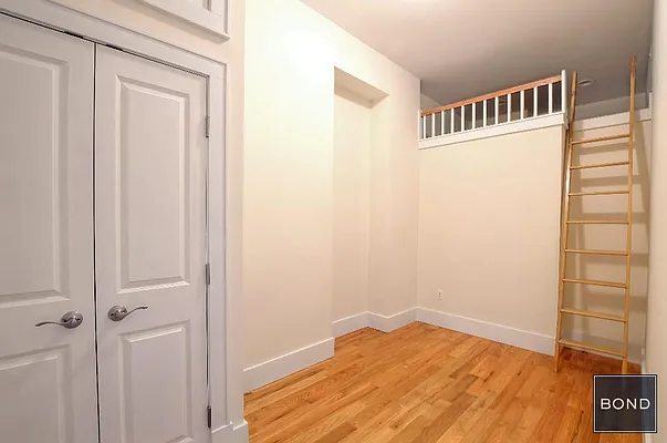 Rented by Bond New York | media 4