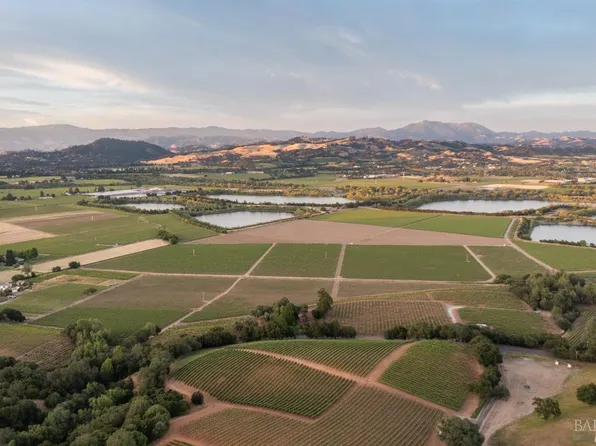 3714 Westside Road, Healdsburg, CA 95448