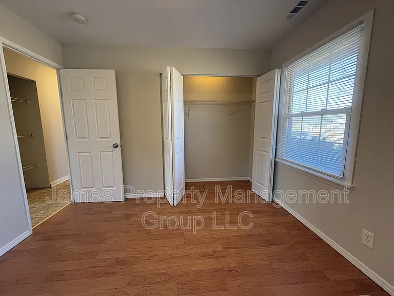 1004 Oakland Dr — Photo 11