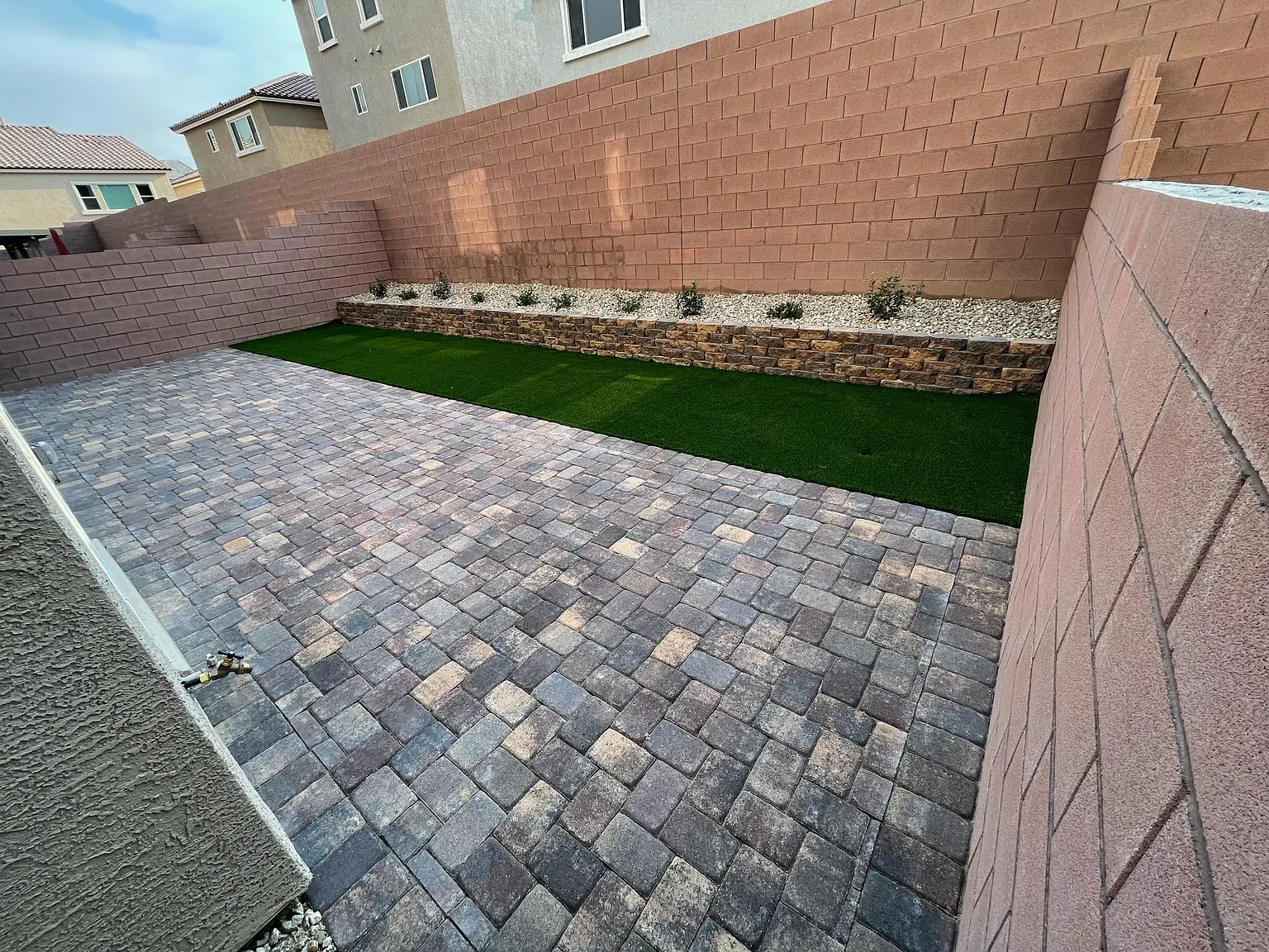 7801 Westwind Rd — Photo 2
