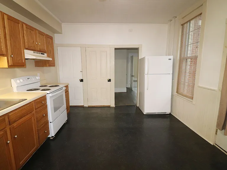 38 N State St #1 — Photo 7