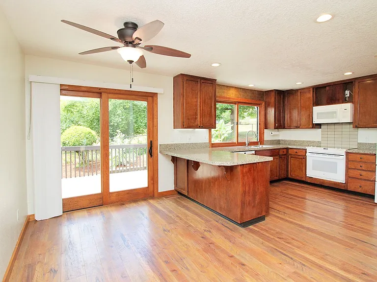 12047 SE 115th Ave — Photo 9
