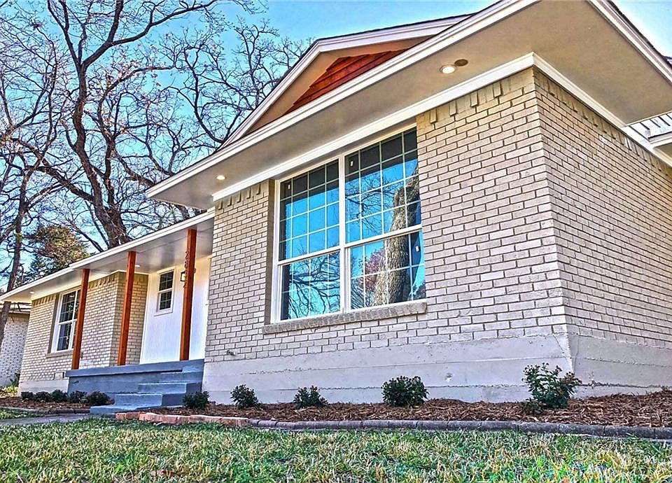 1st image of 2832 W Kiest Blvd